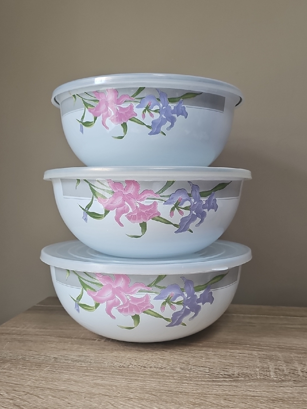 GMI Vintage Metal Enamel Floral Nesting Mixing Bowls Set - Pink & Lavender Iris